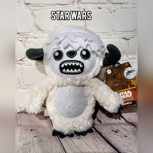 WAMPA Plush Star Wars Galaxys Edge 8" NWT Galaxy's Edge - Picture 1 of 8